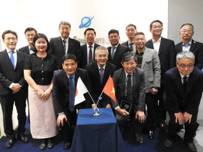 Visit by Minister of Construction of Viet Nam